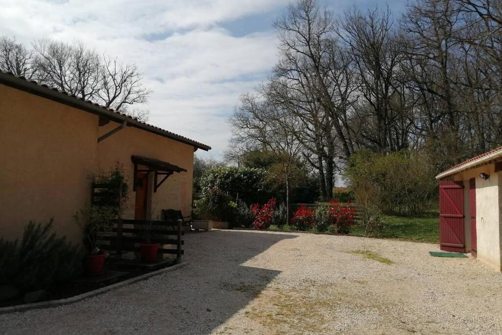 Gite Vacances Bosc D'Esquirol 4 Pers Escorneboeuf Екстериор снимка