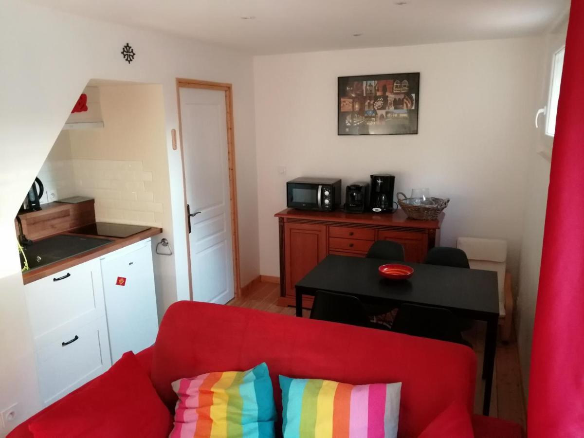 Gite Vacances Bosc D'Esquirol 4 Pers Escorneboeuf Екстериор снимка